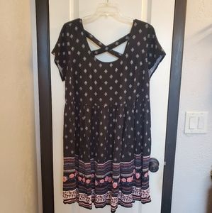 Torrid Black Print Challis Mini Dress sz 0 (large)